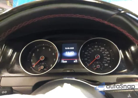 2021 Volkswagen Golf Gti z USA, uszkodzony, nr VIN 3VW6T7AU3MM008332